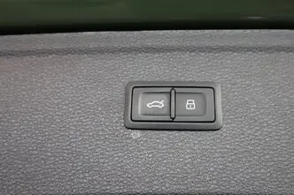 Audi Q5, 2.0, 150 kW, гибрид, автомат, полный привод
