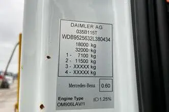 Mercedes-Benz Axor 1824 4x4, 176 kW, diesel, manual
