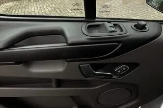 Ford Transit Custom, 2.0, 96 kW, дизель, автомат, передний привод