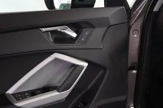Audi Q3, 1.4, 110 kW, pistikhübriid, automaat, esivedu