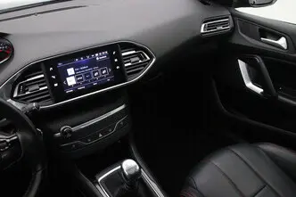 Peugeot 308, 1.5, 96 kW, дизель, механическая, передний привод