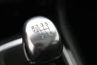 Peugeot 308, 1.5, 96 kW, дизель, механическая, передний привод