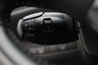 Peugeot 308, 1.5, 96 kW, дизель, механическая, передний привод