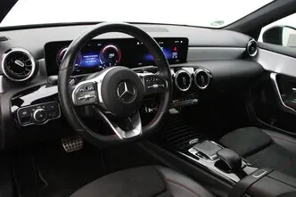 Mercedes-Benz A 220, 2.0, 140 kW, бензин, автомат, передний привод