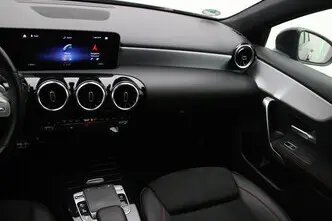 Mercedes-Benz A 220, 2.0, 140 kW, бензин, автомат, передний привод