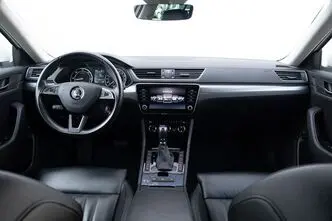 Škoda Superb, 2.0, 110 kW, diesel, automatic, front-wheel drive