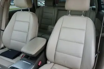 Audi A6, bensiin, manuaal, esivedu