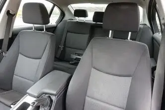 BMW 325, 3.0, 145 kW, diisel, manuaal, tagavedu