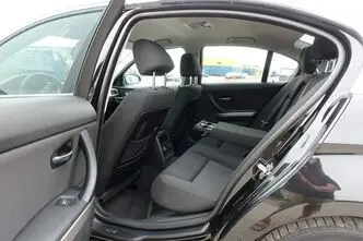BMW 325, 3.0, 145 kW, diisel, manuaal, tagavedu