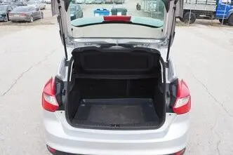 Ford Focus, 1.6, 70 kW, diesel, manual, front-wheel drive