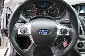 Ford Focus, 1.6, 70 kW, diesel, manual, front-wheel drive