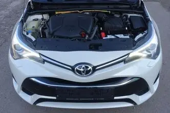 Toyota Avensis, 2.0, 105 kW, diesel, manual, front-wheel drive