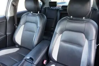 Toyota Avensis, 2.0, 105 kW, diesel, manual, front-wheel drive