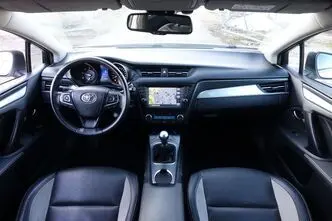 Toyota Avensis, 2.0, 105 kW, diesel, manual, front-wheel drive