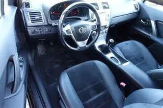 Toyota Avensis, 2.0, 91 kW, diesel, manual, front-wheel drive