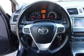 Toyota Avensis, 2.0, 91 kW, diesel, manual, front-wheel drive