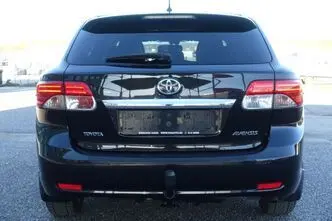 Toyota Avensis, 2.0, 91 kW, diesel, manual, front-wheel drive