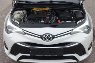Toyota Avensis, 2.0, 105 kW, diesel, manual, front-wheel drive