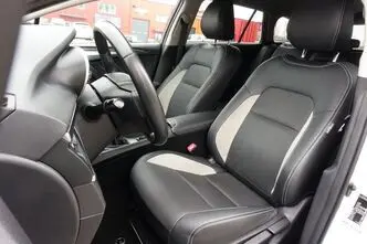 Toyota Avensis, 2.0, 105 kW, diesel, manual, front-wheel drive