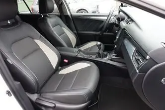 Toyota Avensis, 2.0, 105 kW, diesel, manual, front-wheel drive
