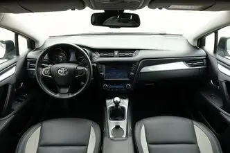 Toyota Avensis, 2.0, 105 kW, diesel, manual, front-wheel drive