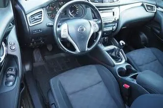 Nissan Qashqai, 1.5, 81 kW, diesel, manual, front-wheel drive