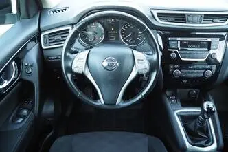 Nissan Qashqai, 1.5, 81 kW, diesel, manual, front-wheel drive