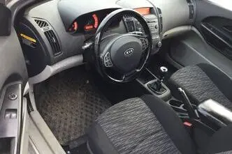 Kia cee'd / Ceed, 1.6, 66 kW, diesel, manual, front-wheel drive