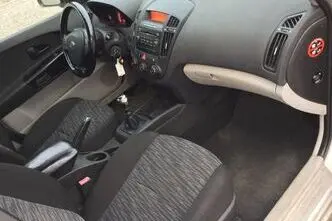 Kia cee'd / Ceed, 1.6, 66 kW, diesel, manual, front-wheel drive