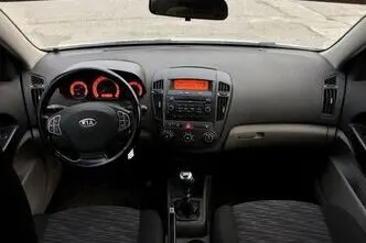 Kia cee'd / Ceed, 1.6, 66 kW, diesel, manual, front-wheel drive