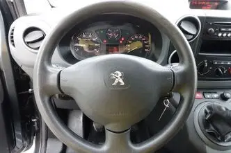 Peugeot Partner, 1.6, 66 kW, diesel, manual, front-wheel drive