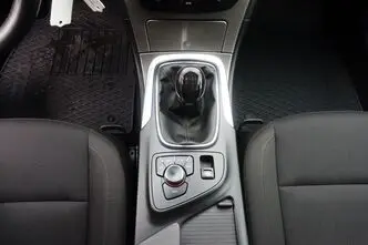 Opel Insignia, 2.0, 96 kW, дизель, механическая, передний привод