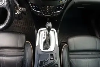 Opel Insignia, 2.0, 120 kW, дизель, автомат, полный привод