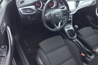 Opel Astra, 1.6, 100 kW, дизель, механическая, передний привод