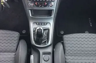 Opel Astra, 1.6, 100 kW, дизель, механическая, передний привод