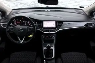 Opel Astra, 1.6, 100 kW, дизель, механическая, передний привод