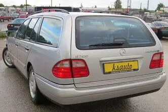 Mercedes-Benz E 200, бензин, механическая, задний привод