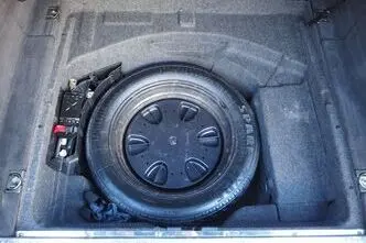 Mercedes-Benz E 220, 2.1, 110 kW, diesel, automatic, rear-wheel drive