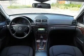 Mercedes-Benz E 220, 2.1, 110 kW, diesel, automatic, rear-wheel drive