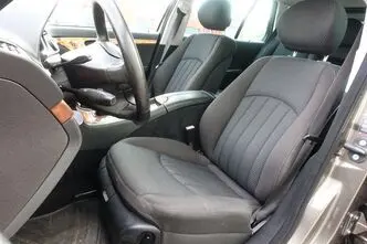 Mercedes-Benz E 220, 2.1, 125 kW, diesel, automatic, rear-wheel drive