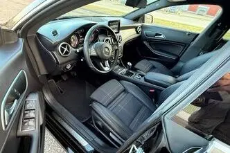 Mercedes-Benz CLA 200, 2.1, 100 kW, diesel, manual, front-wheel drive