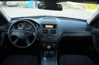 Mercedes-Benz C 200, 2.1, 100 kW, diisel, manuaal, tagavedu