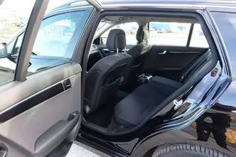 Mercedes-Benz C 200, 2.1, 100 kW, diisel, manuaal, tagavedu