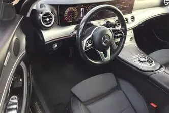 Mercedes-Benz E 220, 2.0, 143 kW, diesel, automatic, rear-wheel drive
