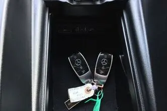 Mercedes-Benz E 220, 2.0, 143 kW, diesel, automatic, rear-wheel drive