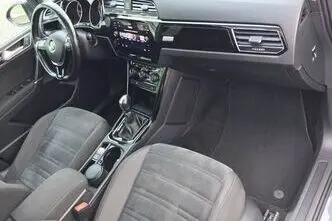Volkswagen Touran, 2.0, 110 kW, diisel, automaat, esivedu