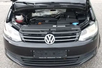 Volkswagen Sharan, бензин, механическая, передний привод