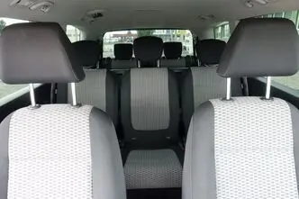 Volkswagen Sharan, бензин, механическая, передний привод