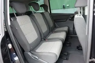 Volkswagen Sharan, бензин, механическая, передний привод