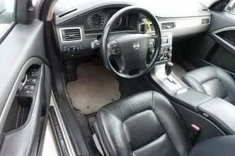 Volvo S80, бензин, автомат, передний привод